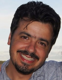 Dr Antonio Rius' Headshot